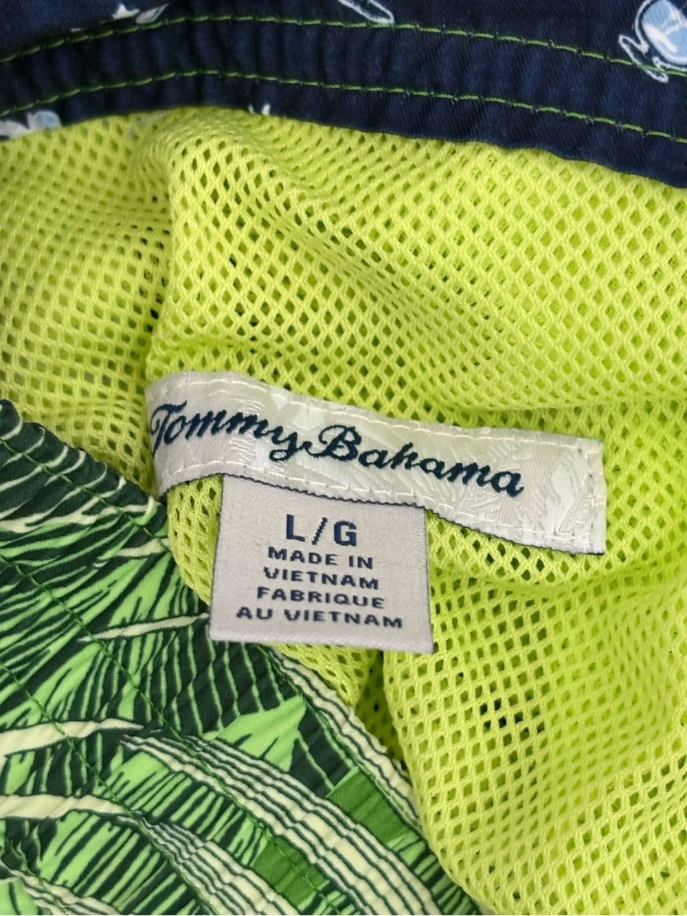 TOMMY BAHAMA TROPICAL GREEN LEAF SWIM SHORTS 9” MENS LARGE